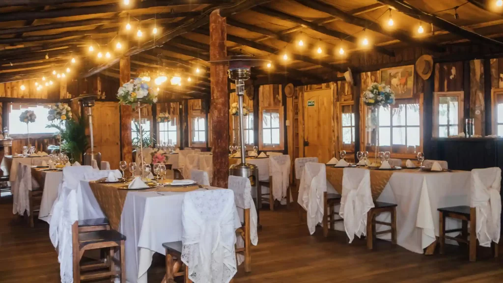 Capturing _Near Me_ Voice Searches for a Restaurant Chain Capturing _Near Me_ Voice Searches for a Restaurant Chain